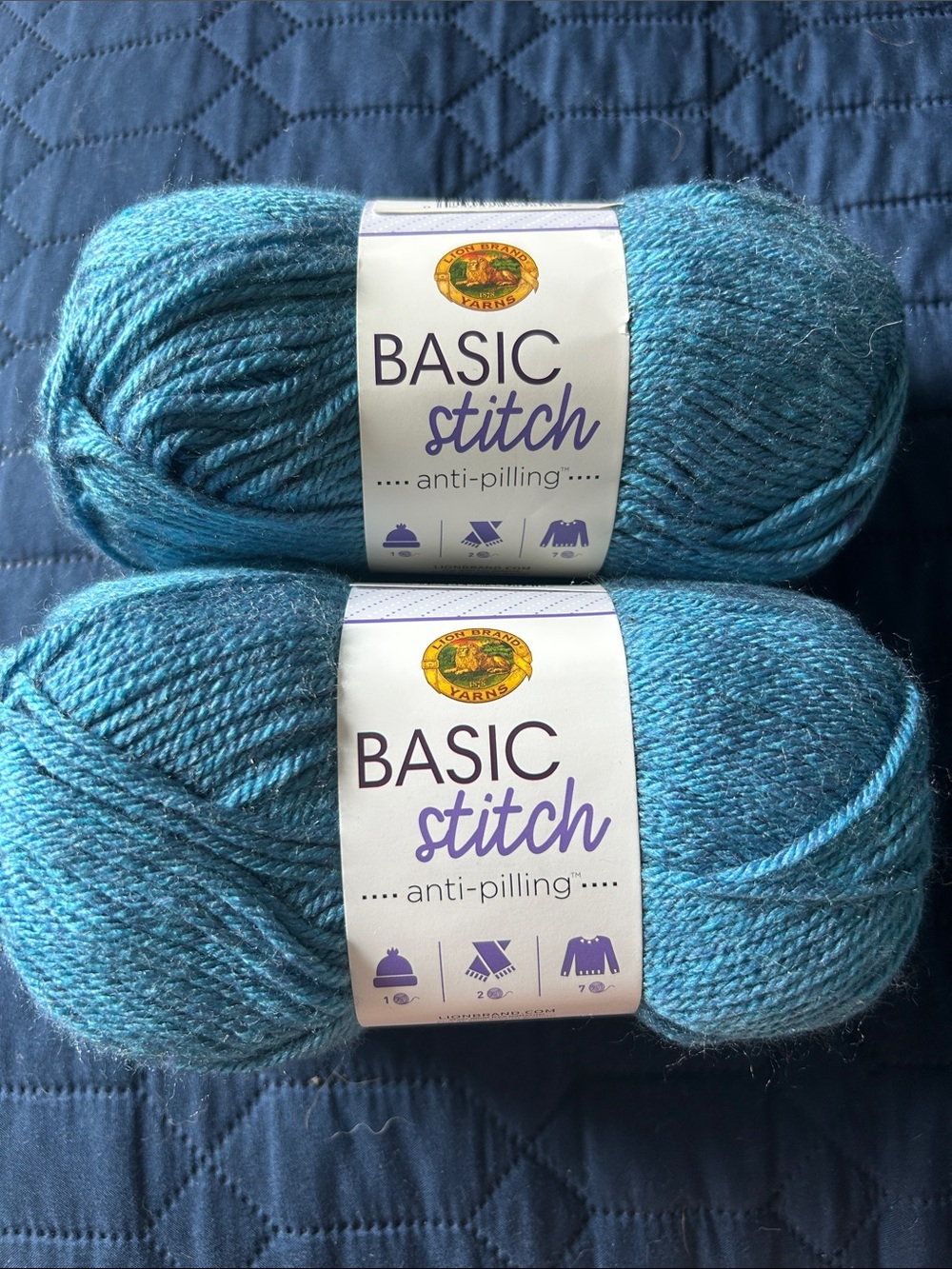 Lion Brand Basic Stitch Anti-Pilling Yarn - 405 Turquoise Heather